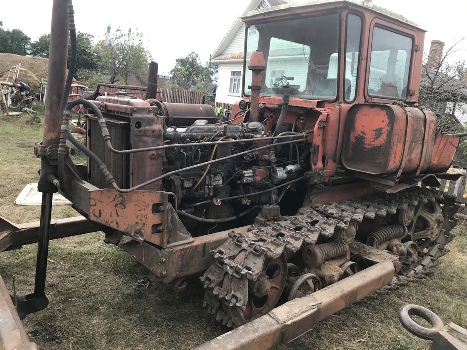 Продам бульдозер дт75