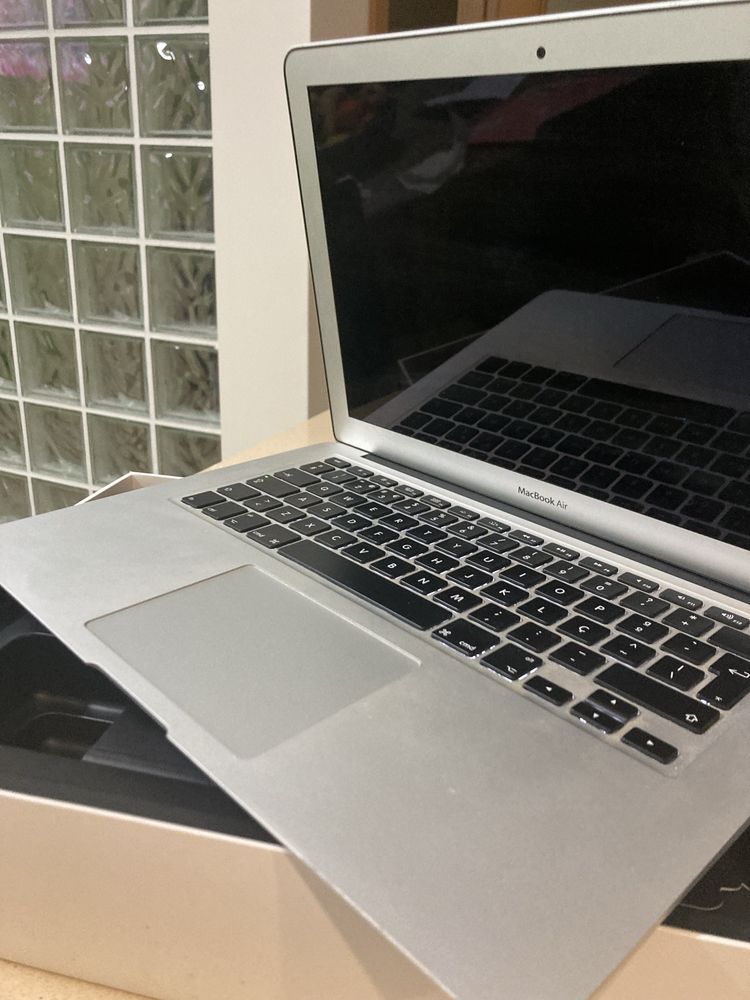 MacBook Air 13, 1.8 GHz Dual-Core Intel Core i5