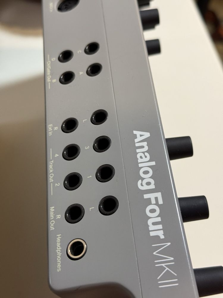 Elektron Analog Four MK II