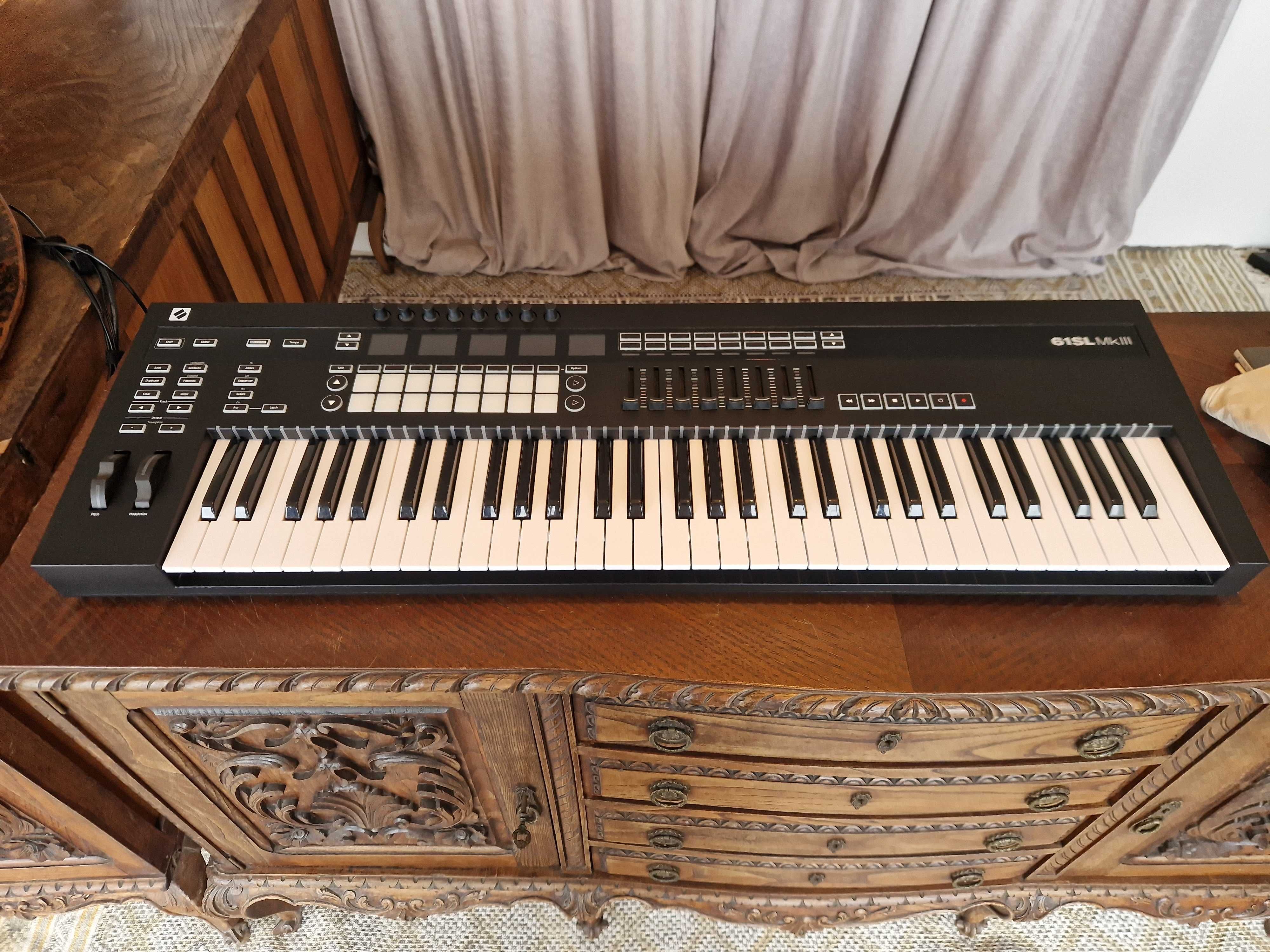 Novation 61SL MK3