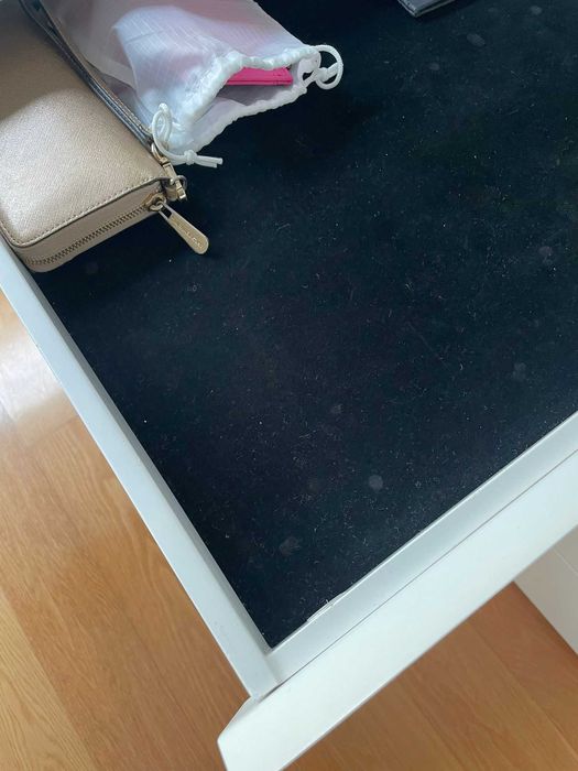 Cómoda + Secretária