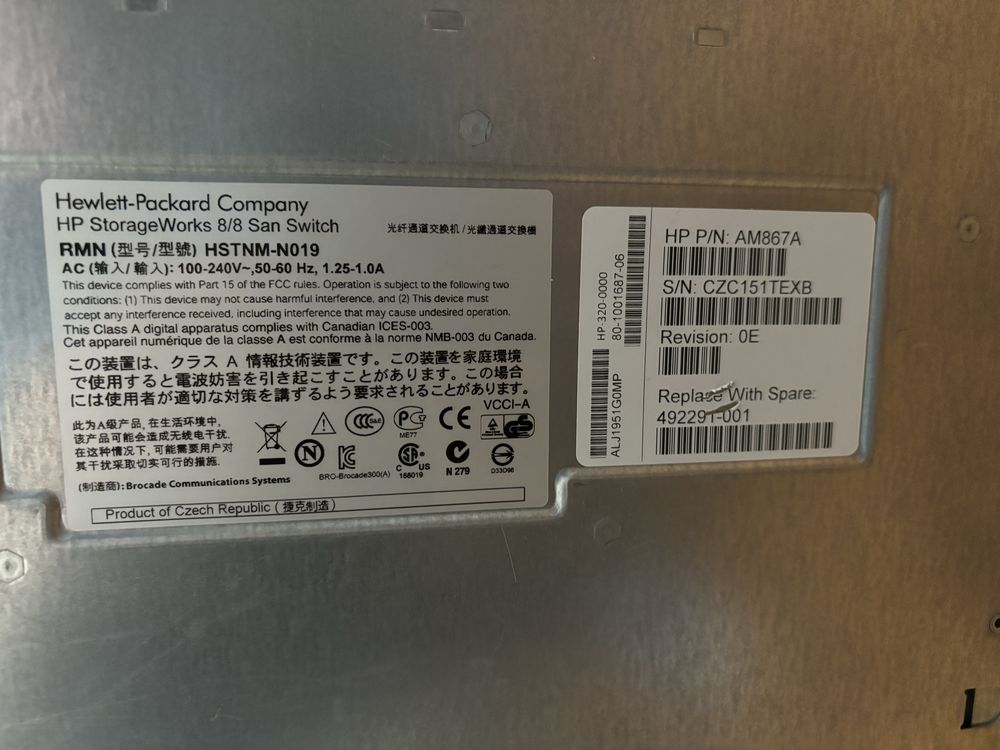 HP StorageWorks 8/8 SAN Switch активных 16 портов