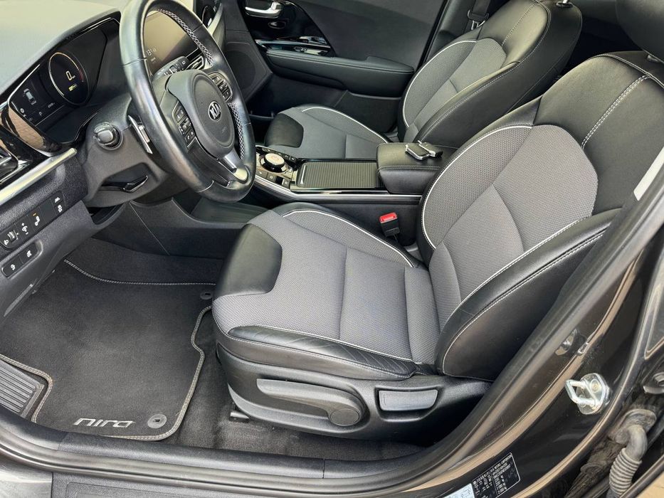 Кіа Ніро 64кВт  з гарантією