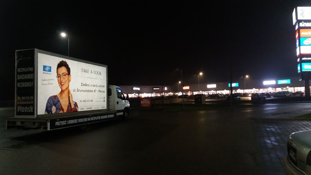 Reklama mobilna przyczepki busy reklamowe lawety z audio Warszawa Hit