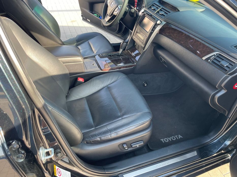 Тойота Камрі Європа