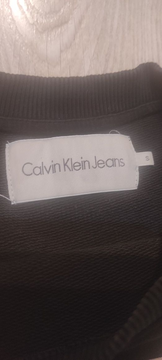 Czarna bluza bez kaptura Calvin Klein CK