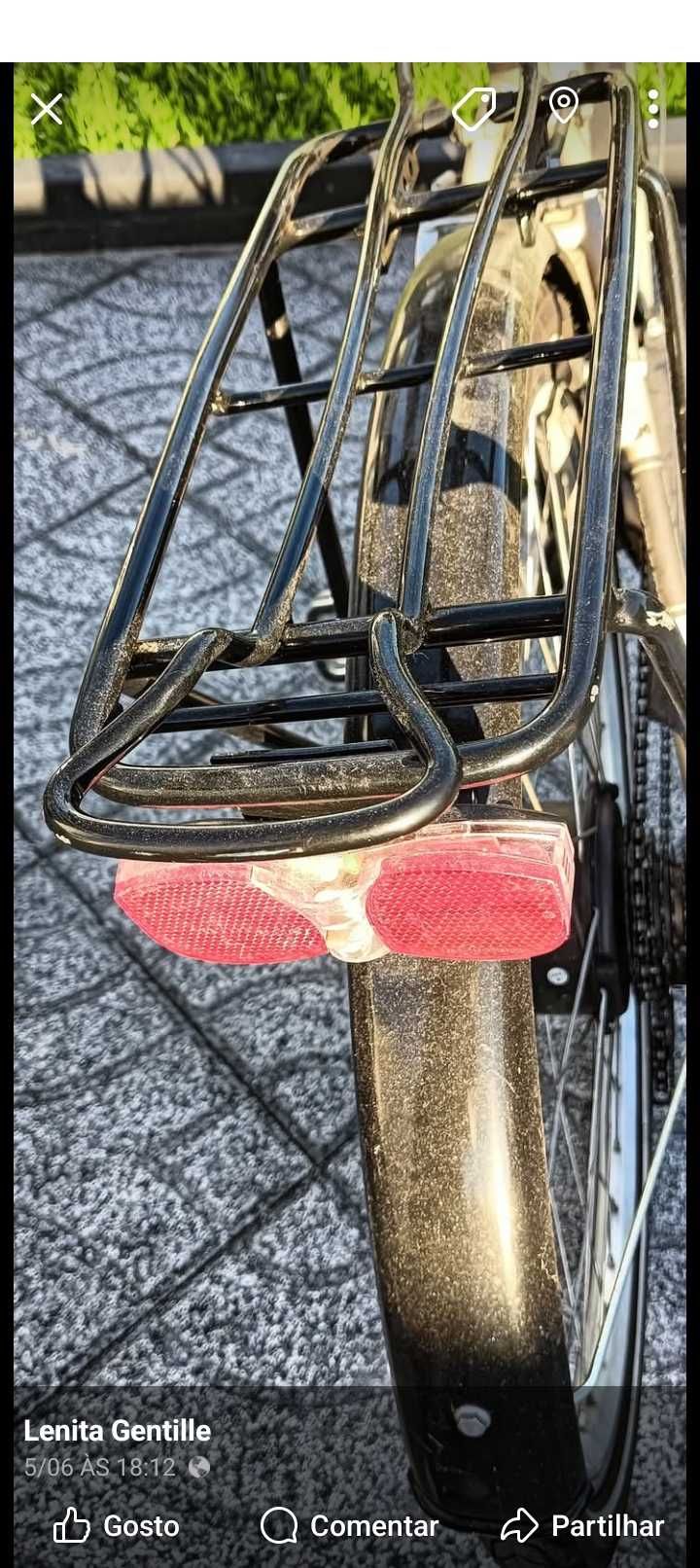 Bicicleta de senhora elétrica pouco uso