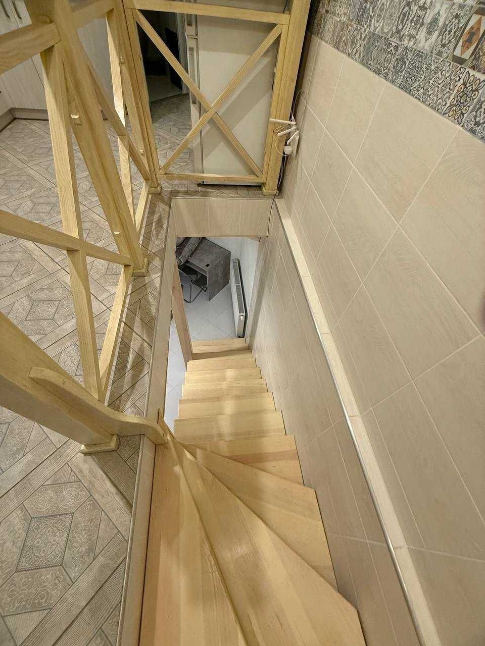 Продаж 1 кімнатної квартири + кабінет вул. Донцова (центр)