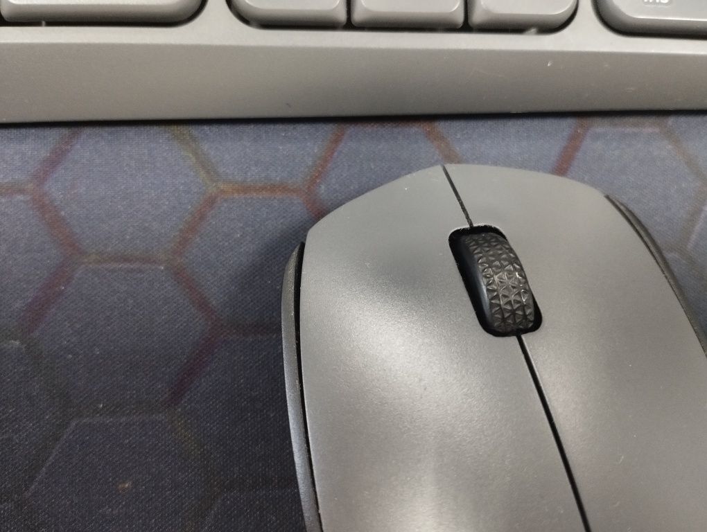 Teclado + rato Logitech MK235