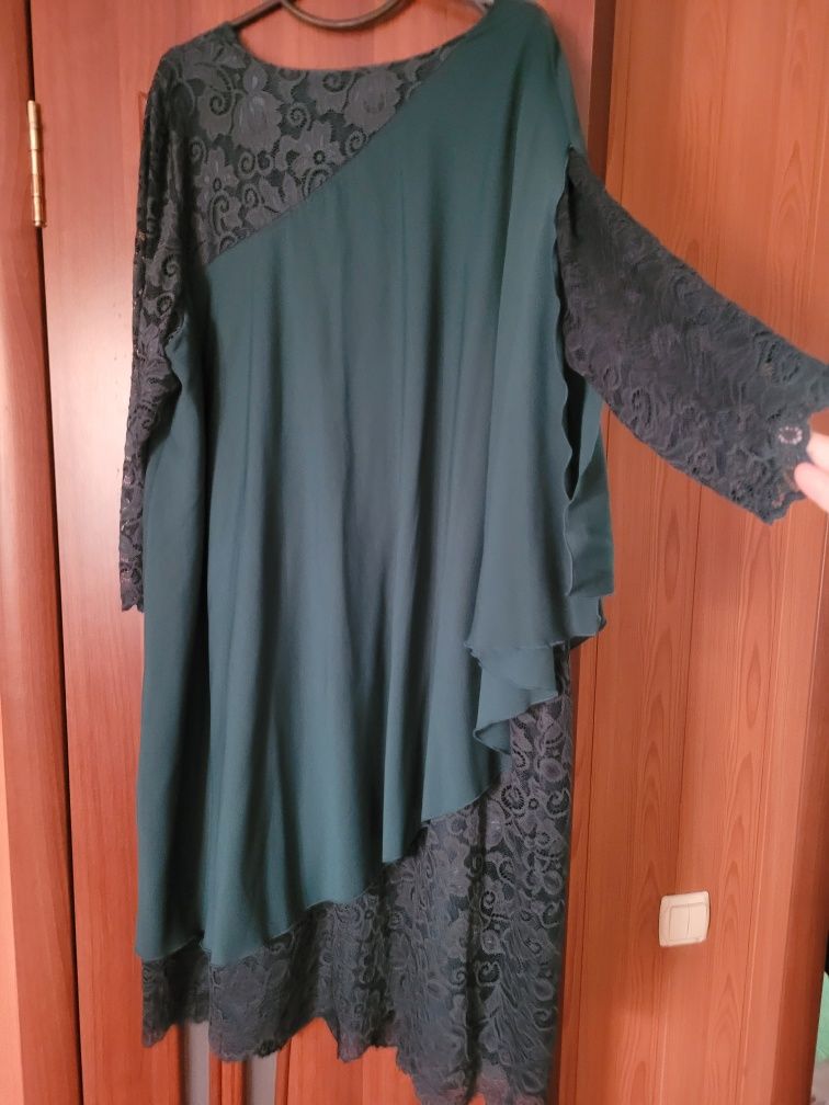 Розкішна сукня plus size
