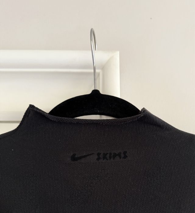 Nike x Skims Wyszczuplający Golf