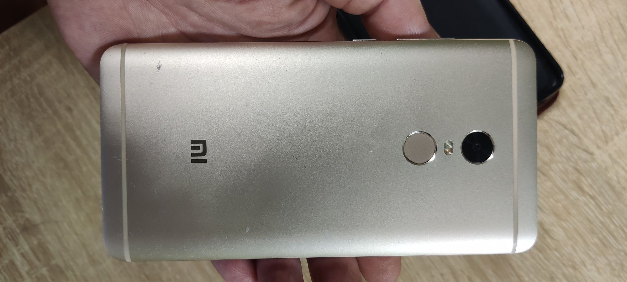 Телефон Redmi Note 4 в рабочем состоянии