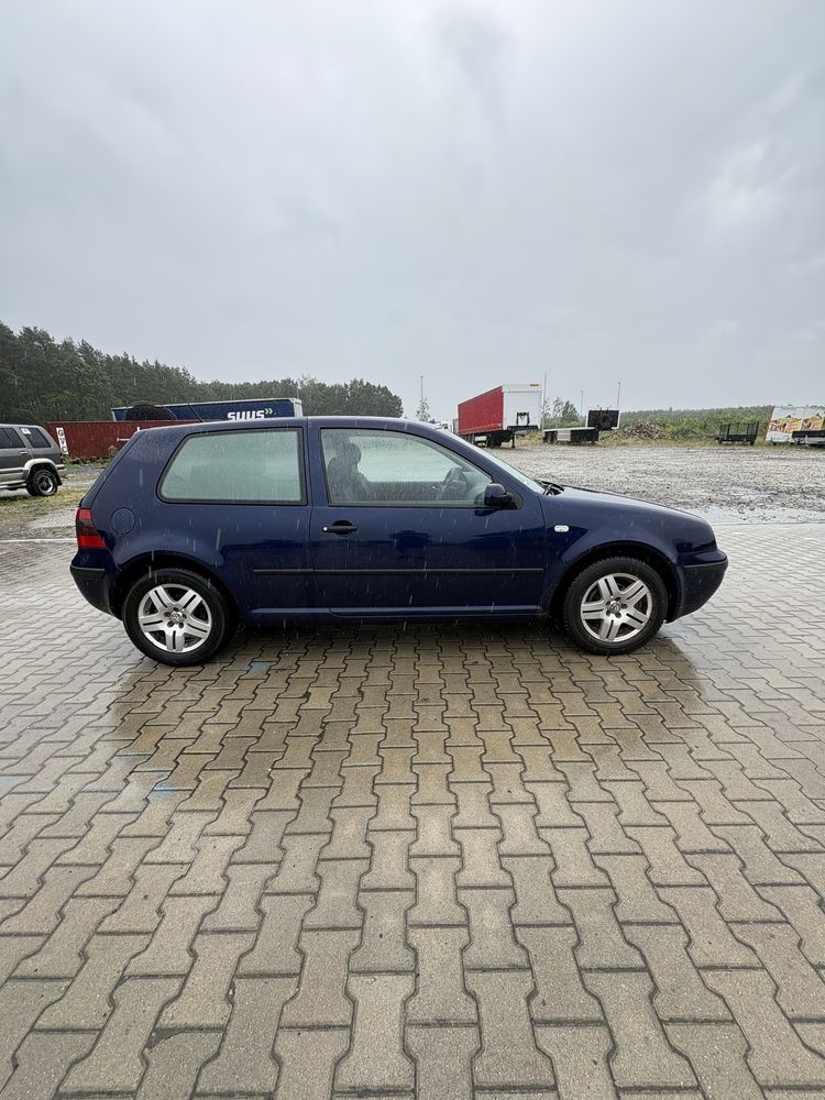 VW Golf 1.6 Klima