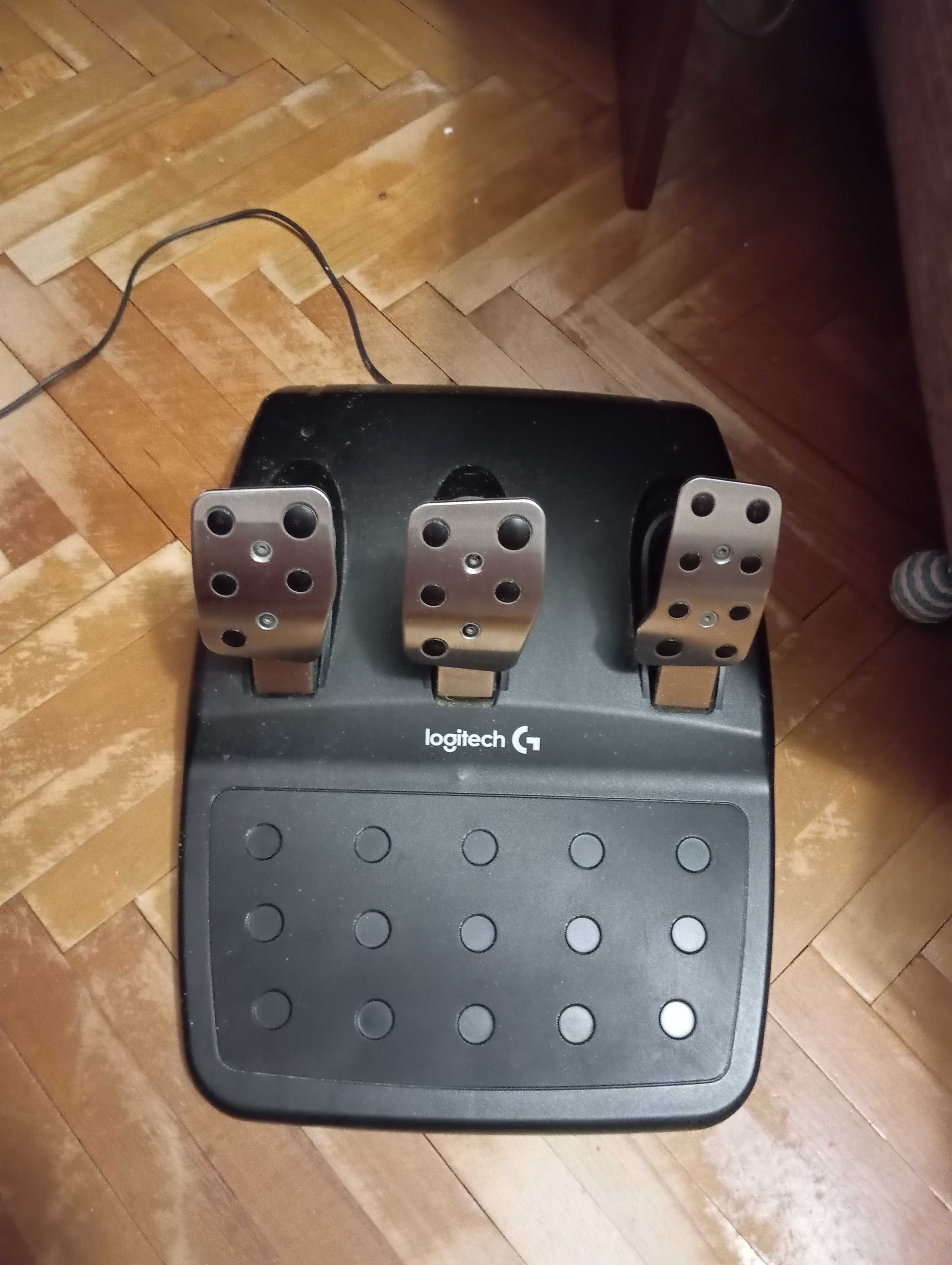 Руль Logitech g920