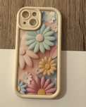 Etui na telefon iPhone 15 w kwiaty