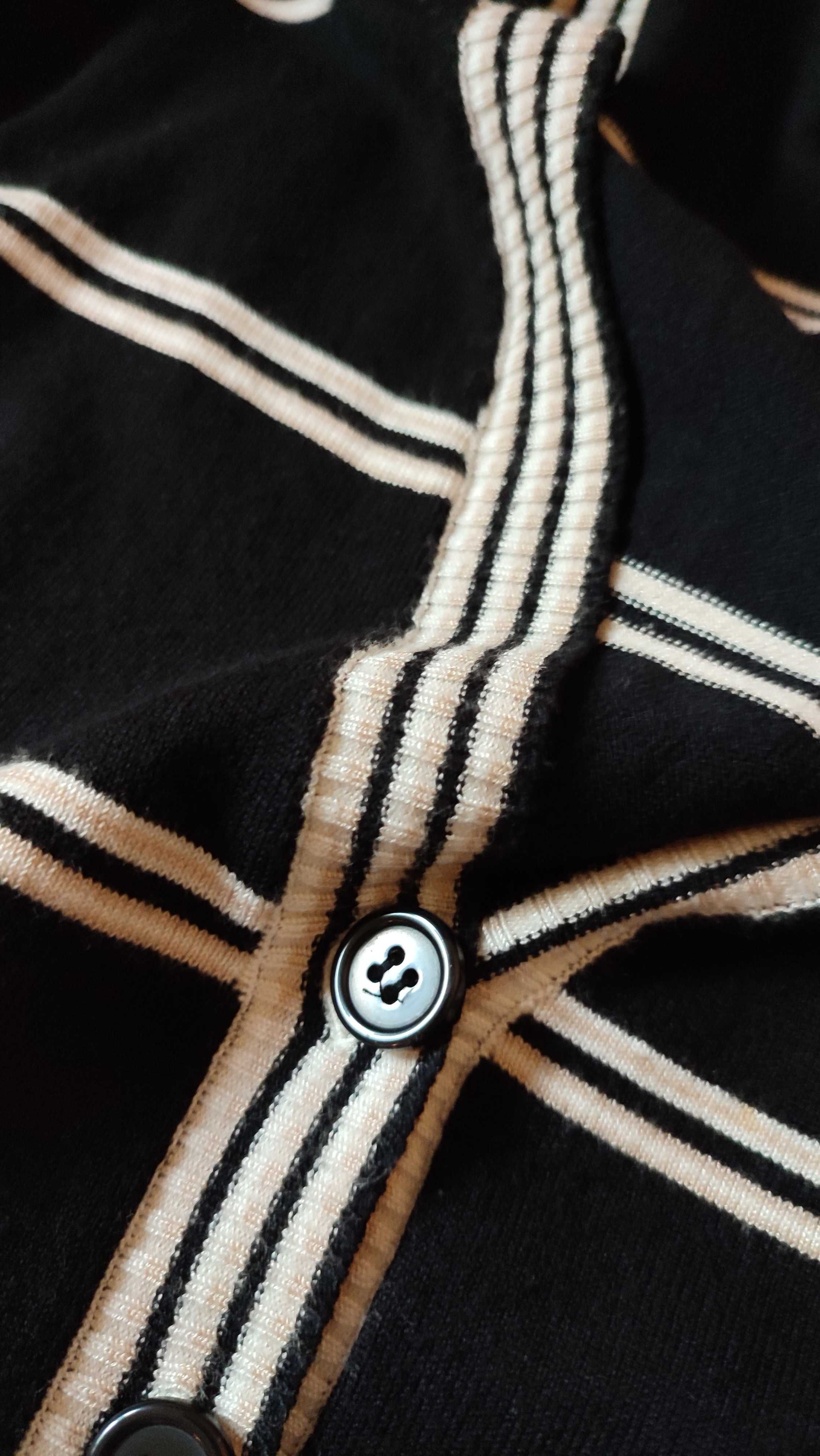 Sweter damski kardigan zapinany na guziki w paski pasek dekolt V  42