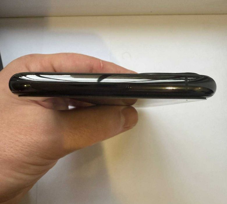 Iphone 11 pro max Супер стан, Комплект