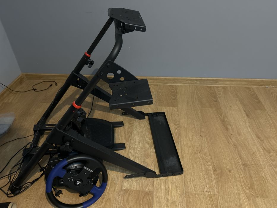 Stojak na kierownice+kierownica thrusmaster t150 wersja ps