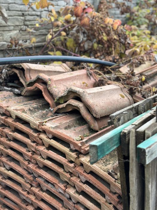 Черепиця стан ідеальний 150кв метрів