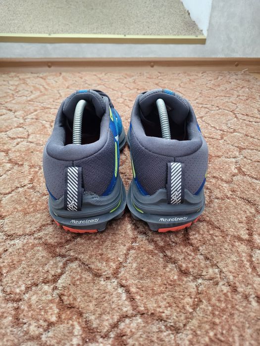 Оригинальные мужские кроссовки Mizuno Wave Rider TT 2