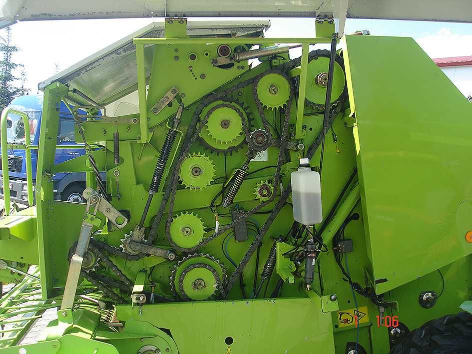 Пресс подборщик Claas Rollant 255 RotoCut UNIWRAP