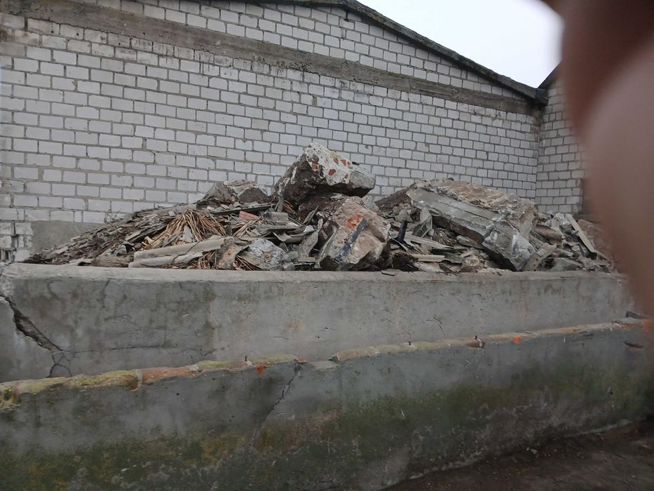 Oddam za darmo gruz beton kamienie polne