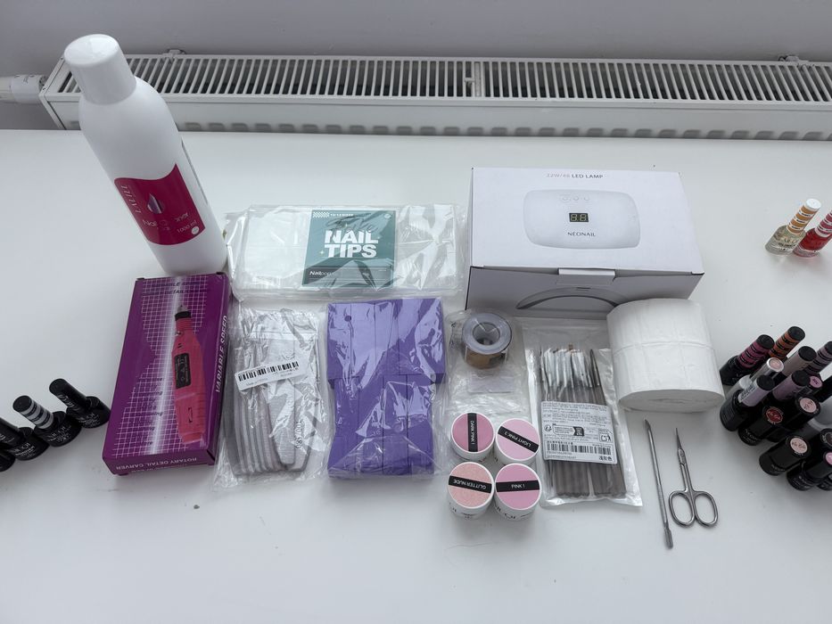 Lampa LED + alcesoria do przedłużania paznokci
