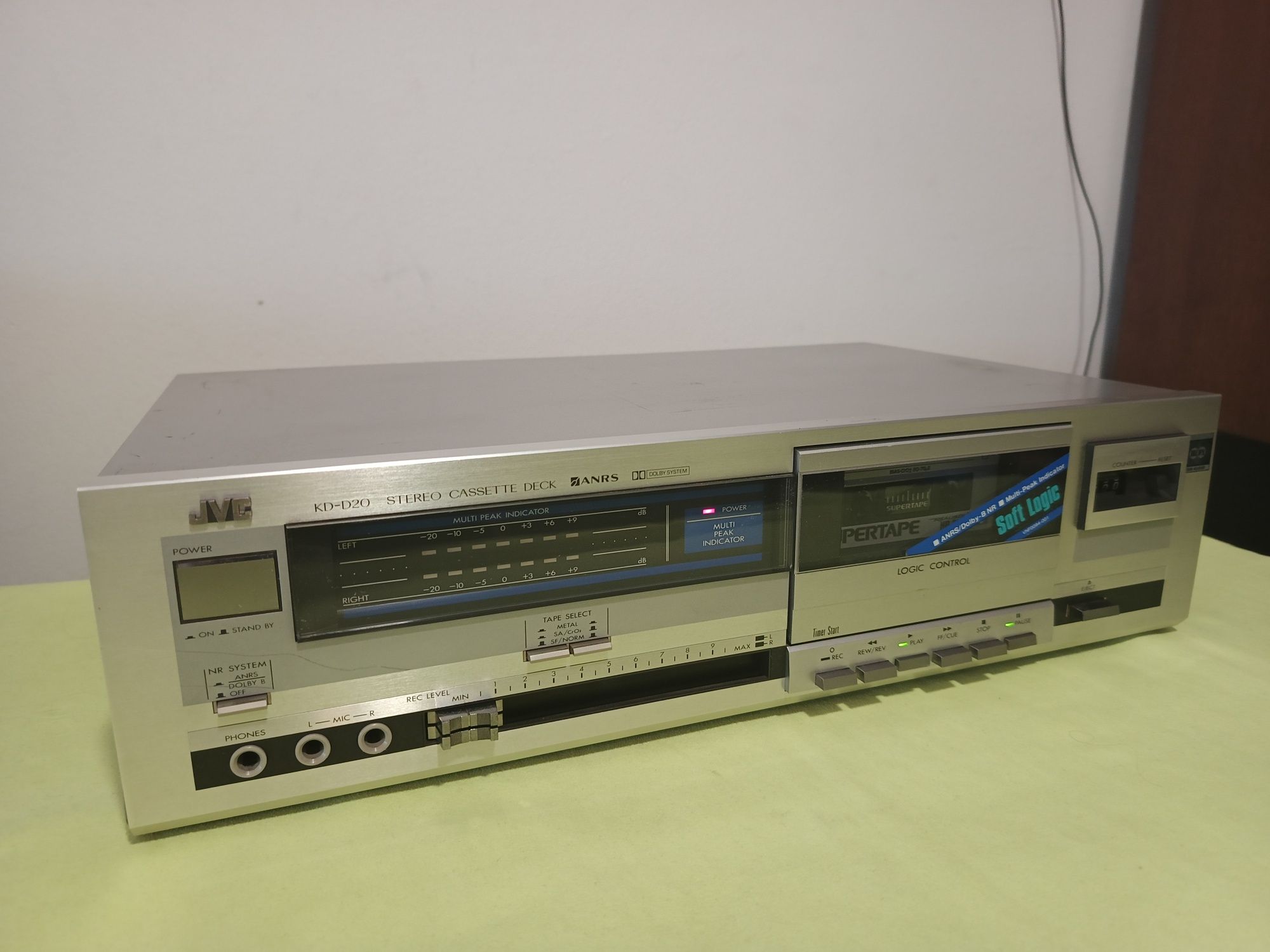 Magnetofon JVC KD - D20