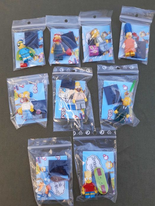 Lego 9 Minifiguras The Simpsons Series 1 e 2 com Folhetos Originais
