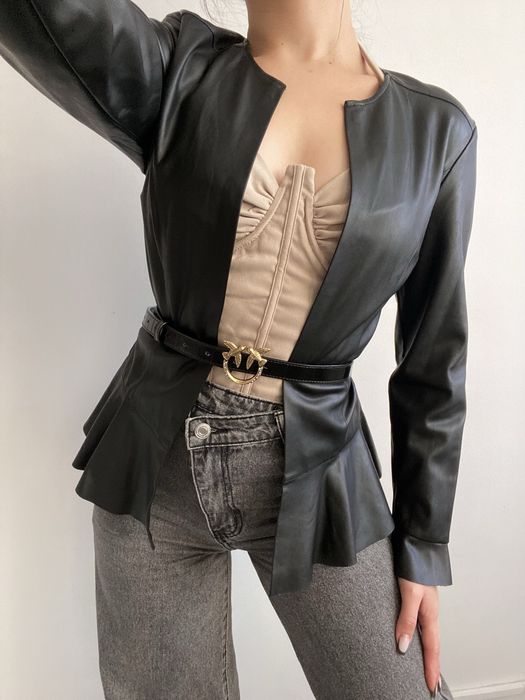 Czarna marynarka eko skórzana skaj