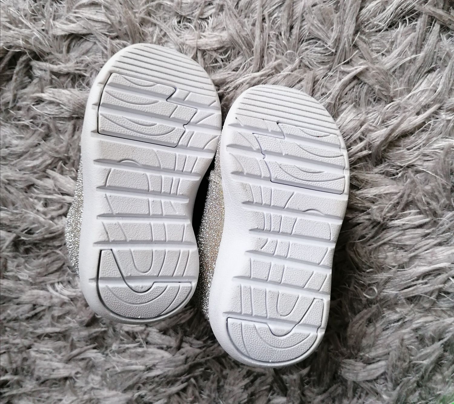 Buciki niemowlęce dziewczęce H&M 18/19