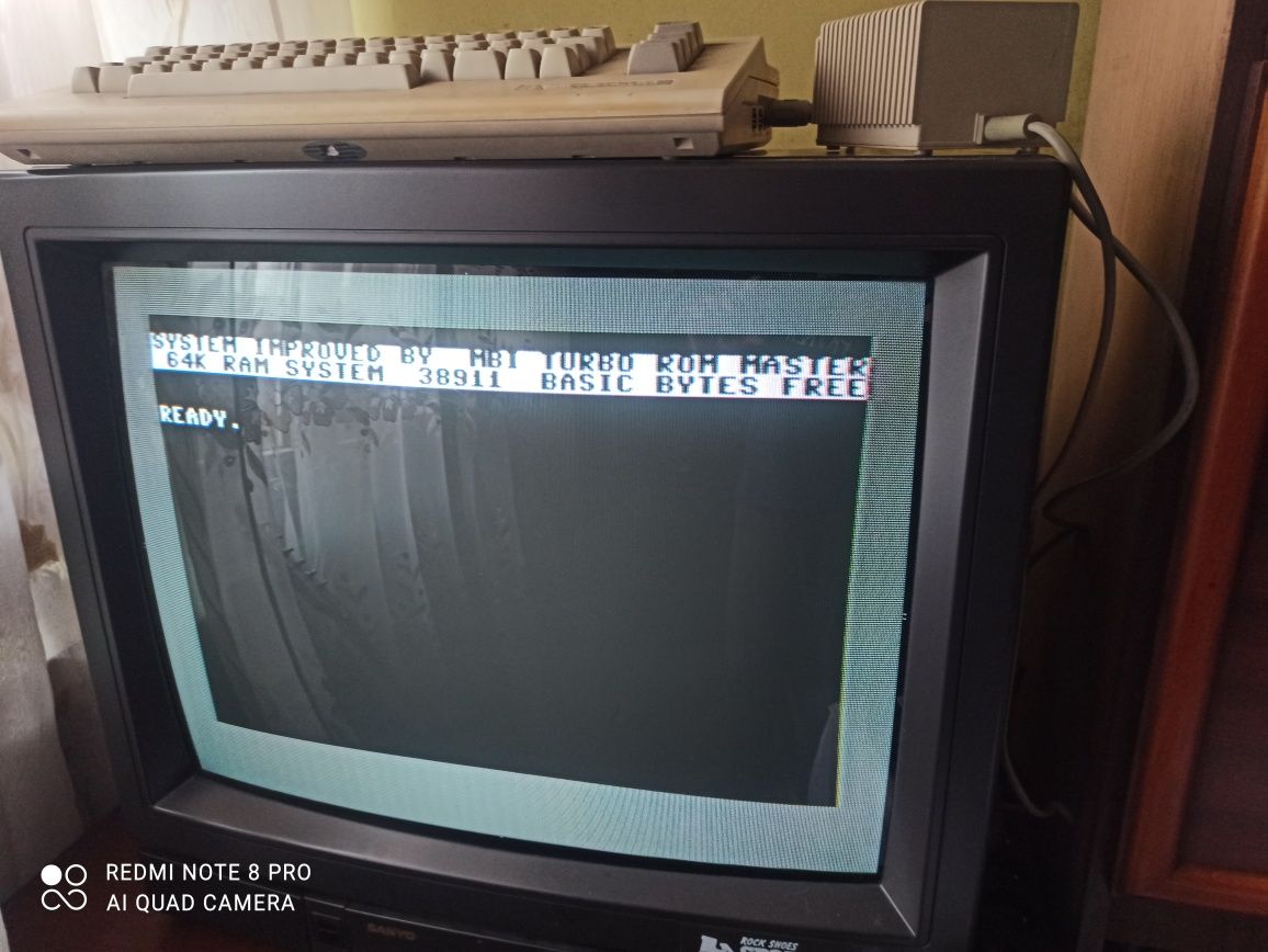 Commodore c64 zestaw retro granie