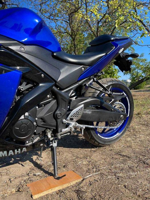 Мотоцикл Yamaha YZF-R25