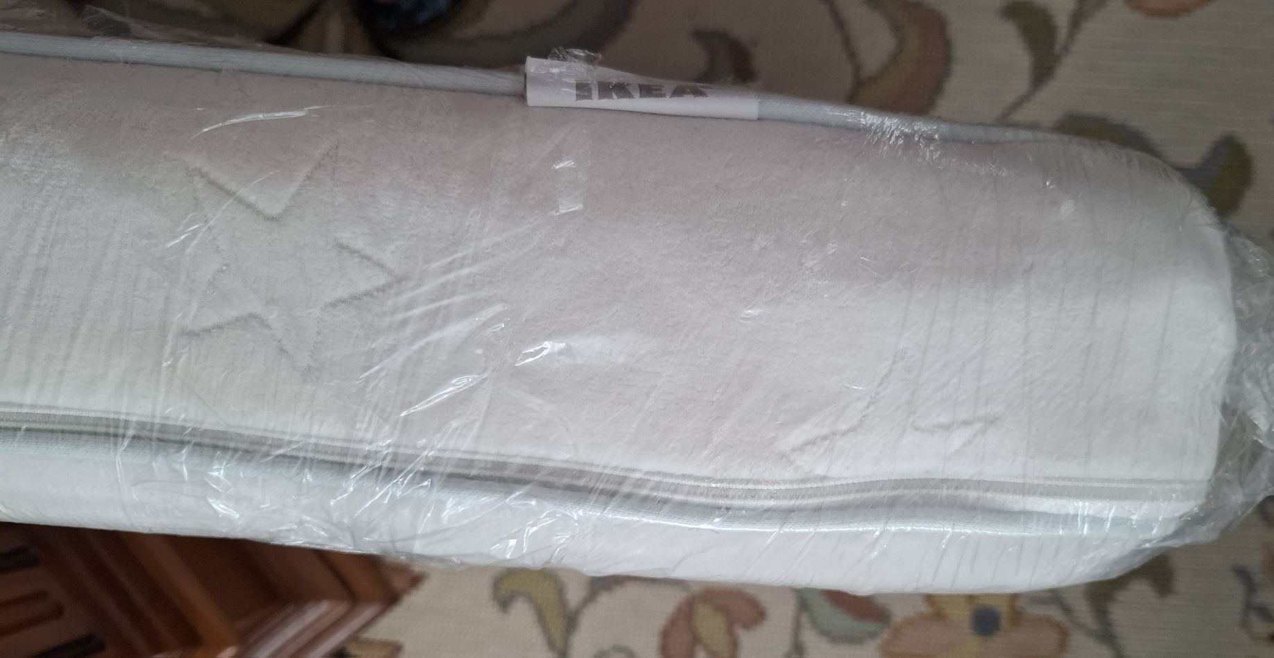 Colchão de bebé do ikea