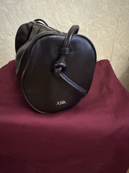 Шкіряна чорна сумка багет juna