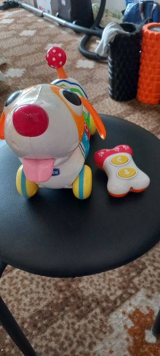 Іграшка на радіокеруванні.