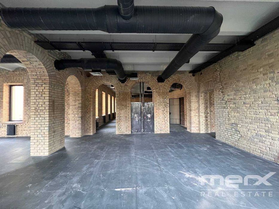 Офіс 779 кв.м + тераса біля метро Майдан Незалежності