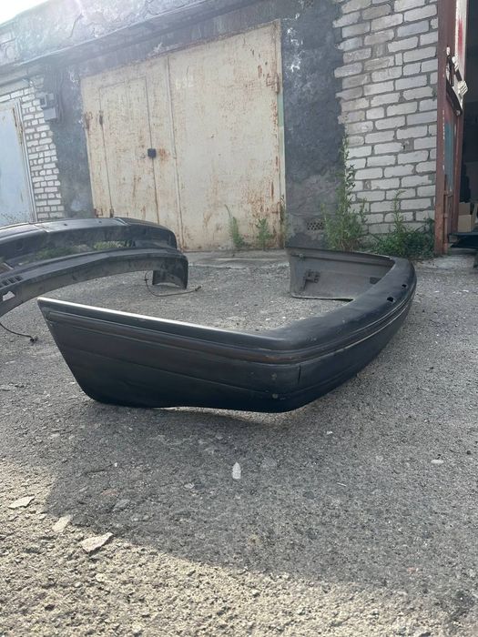 Бампер задній Ford Scorpio Mk1