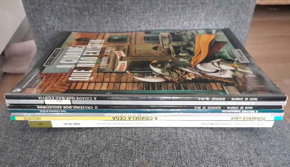 6 livros de Bilal e 1 de Moebius