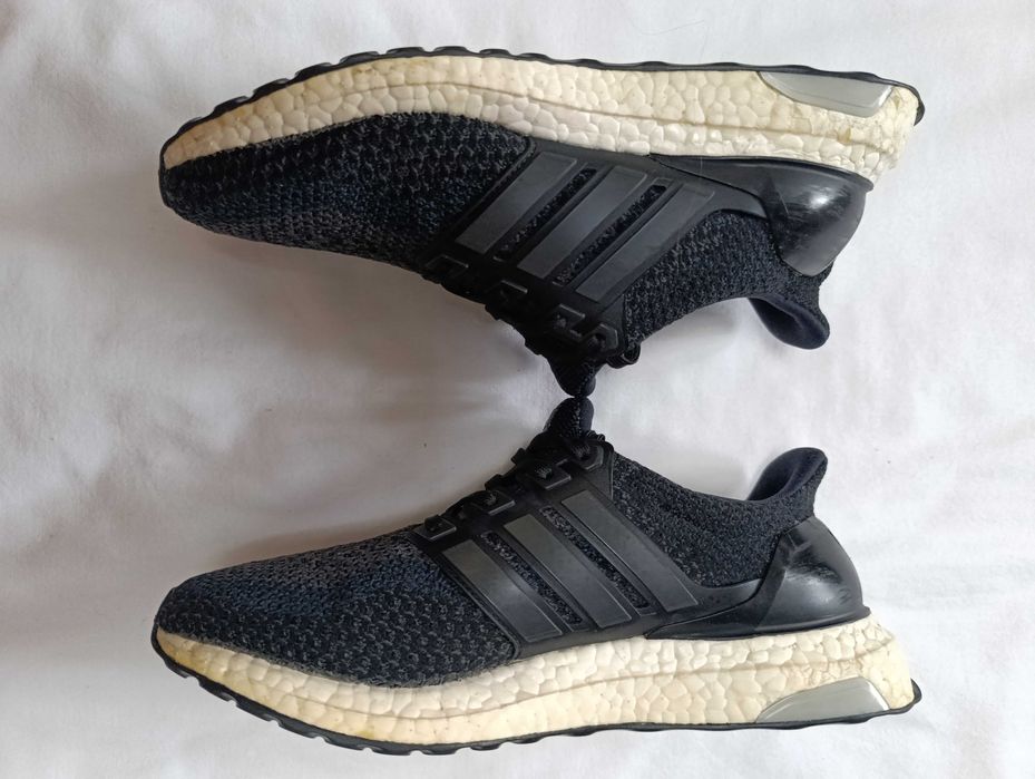 Кросівки спортивні жіночі Adidas Ultra Boost