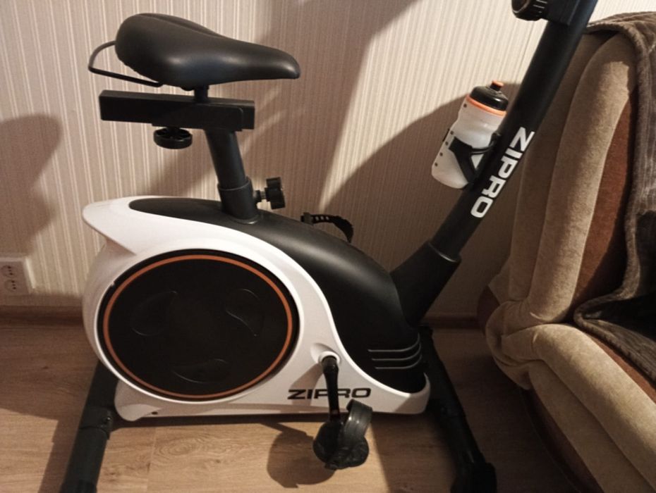 Rower stacjonarny  ZIPRO stan idealny