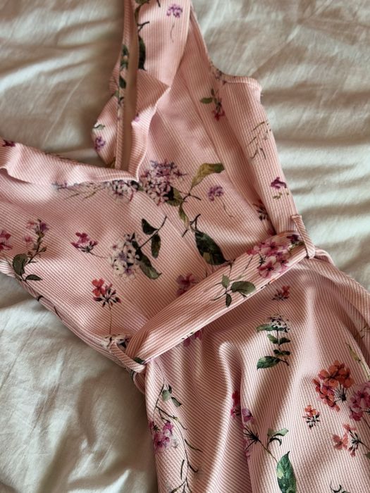 Літня сукня Mohito у розмірі XXS