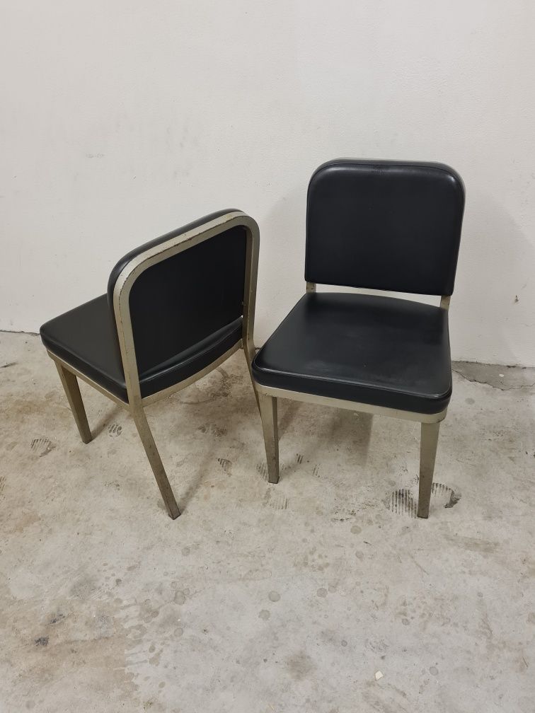 Par de cadeiras industriaia AGE