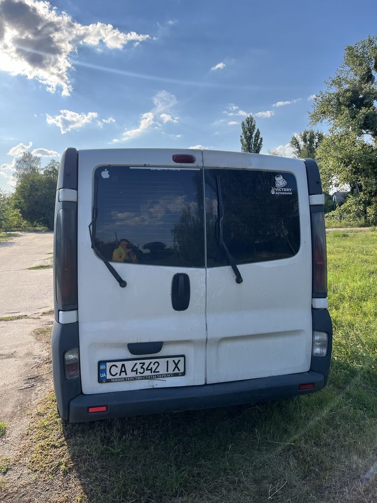 Продам Renault Trafic 1.9dci