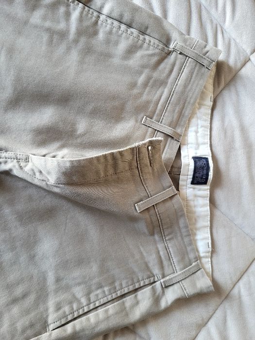 Calças chinos Levis, bejes
