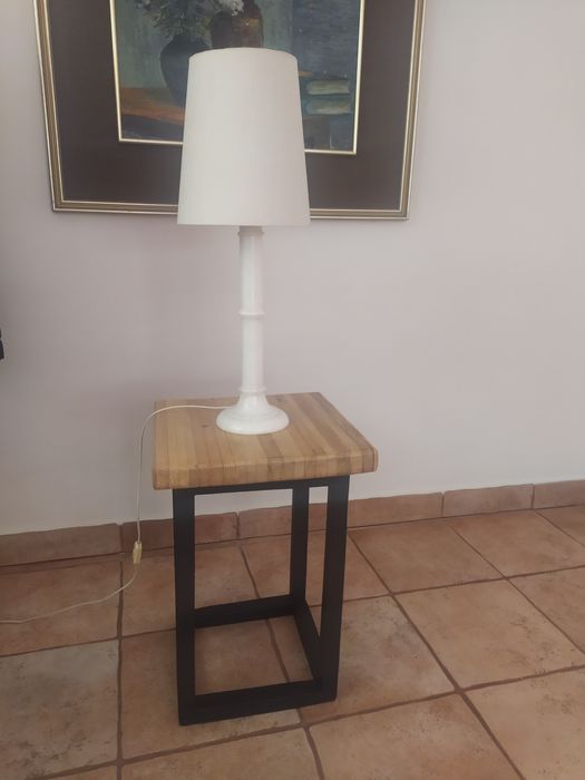Stoliczek Pomocniczek - rękodzieło z odzyskanego drewna