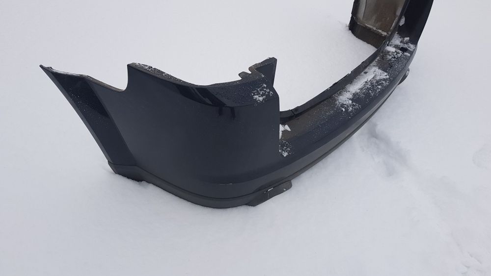 Zderzak + dyfuzor tył tylni tylny z20r czarny opel signum