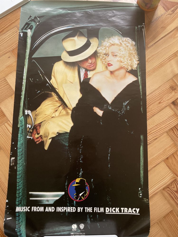 Cartaz e livro Dick Tracy Madonna