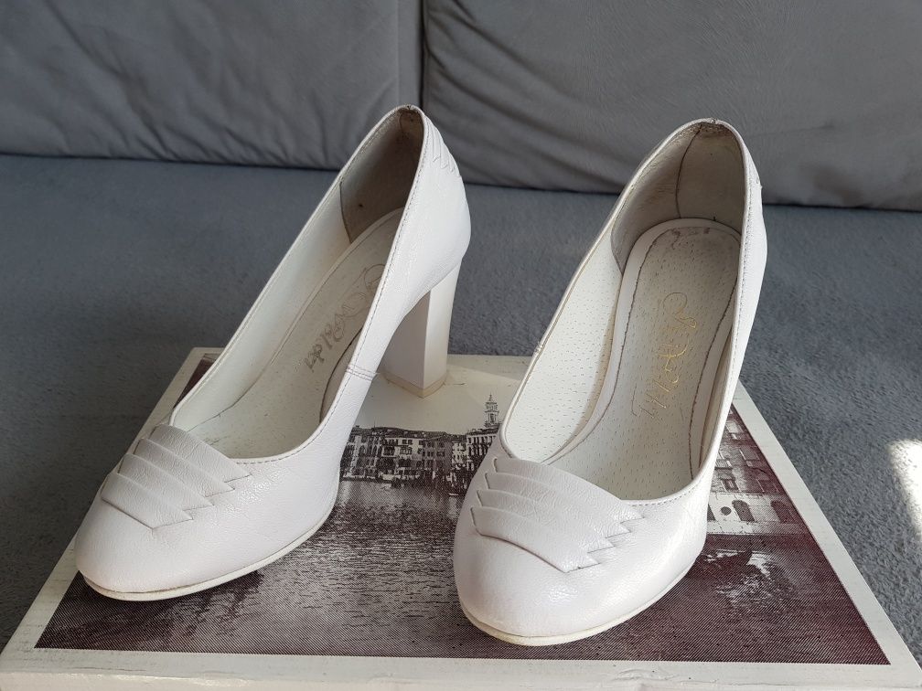 Skórzane białe ślubne buty J. Wolski