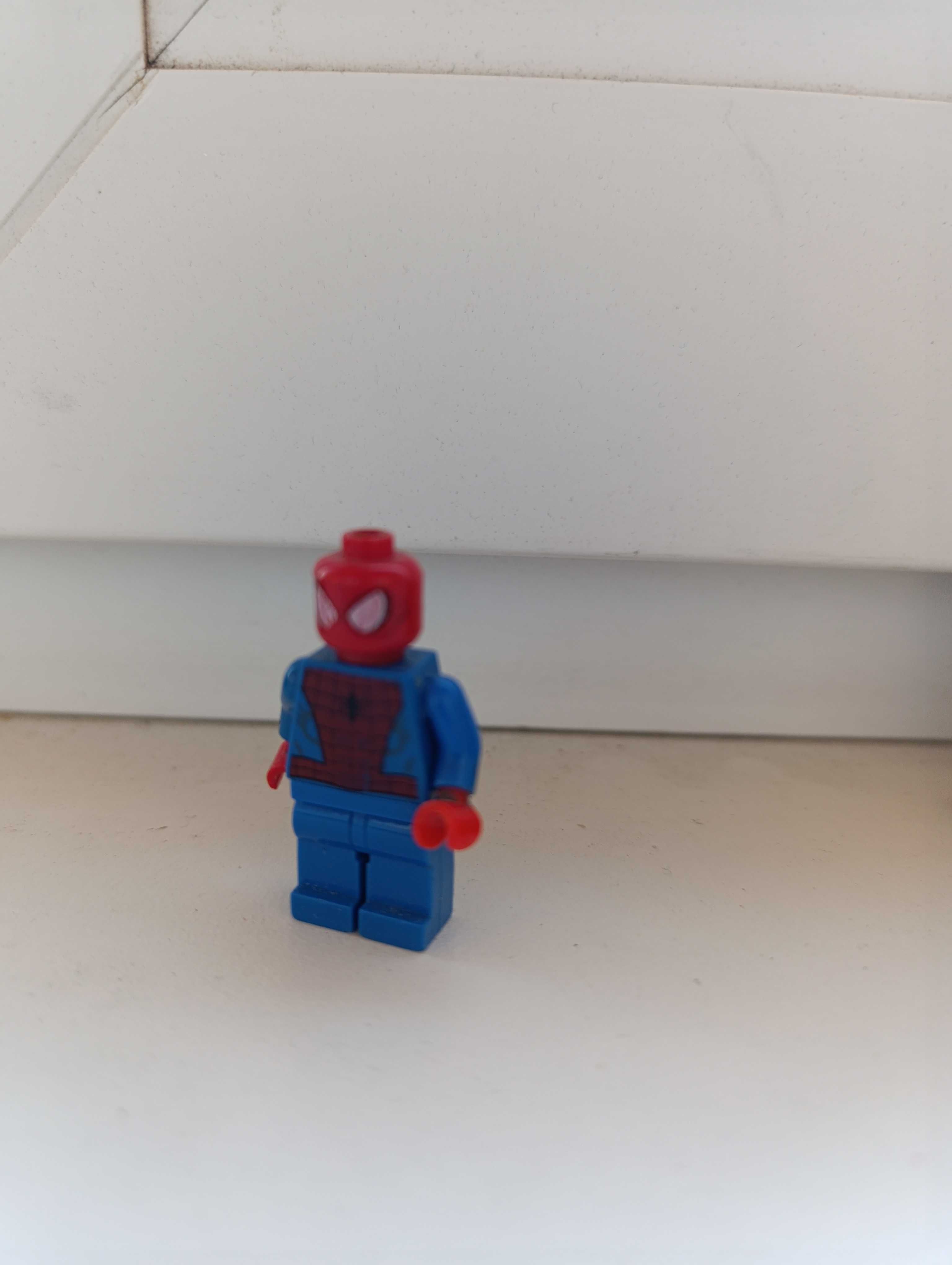 Lego мініфігурки Marvel Avengers